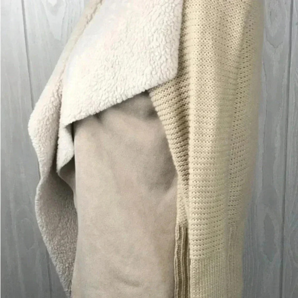 John & Jenn Sweater cardigan size XS - Picture 2 of 12